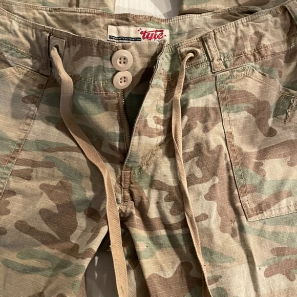 Y2K Camo Embroidered Cargo Pant - Picture 3 of 7